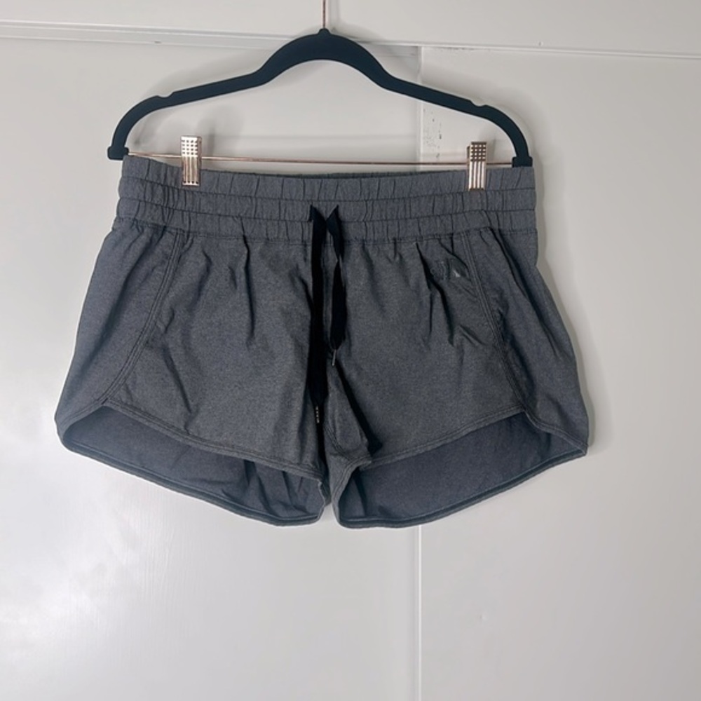 The North Face workout running lounge short like new condition size L